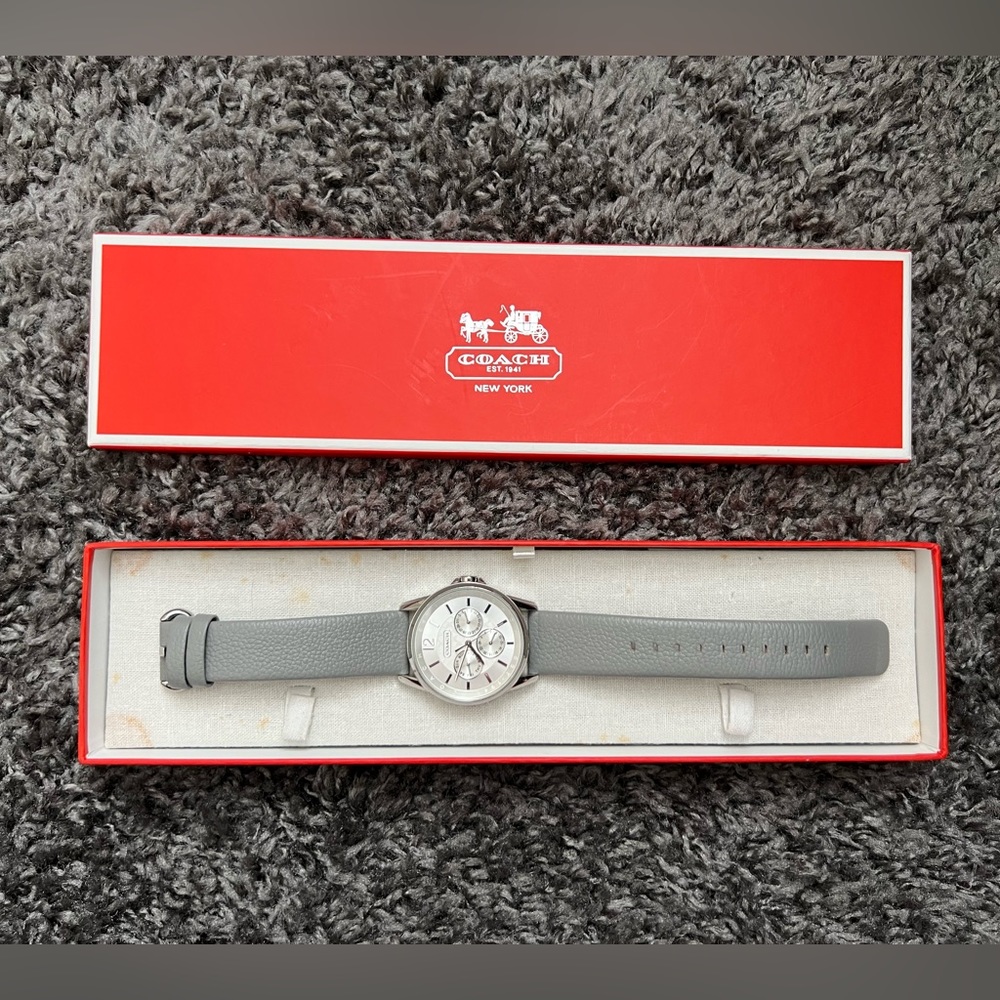 Coach Watch - Picture 3 of 5